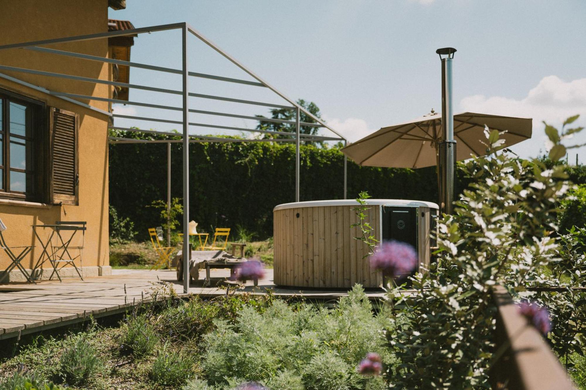 مبيت وإفطار Casa Kiko Pecetto المظهر الخارجي الصورة
